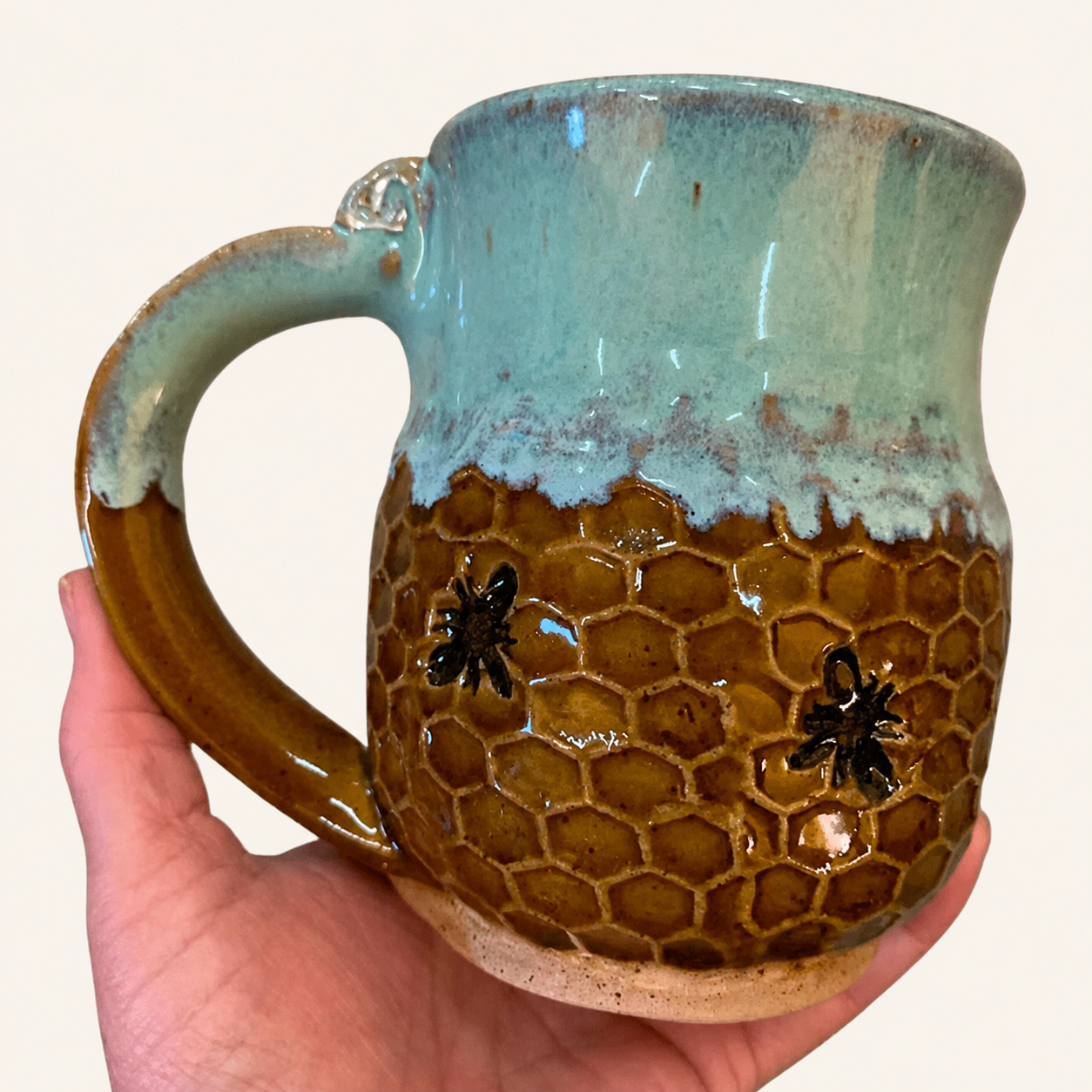 Bee Pottery Mug