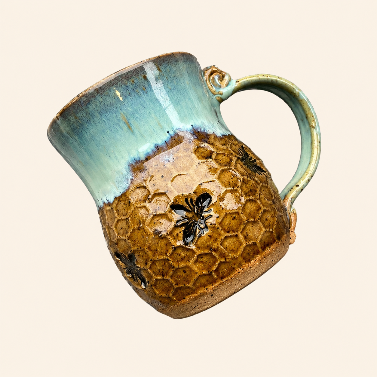 Bee Pottery Mug