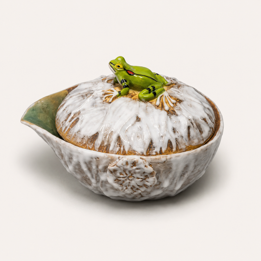 Frog Grove Teapot